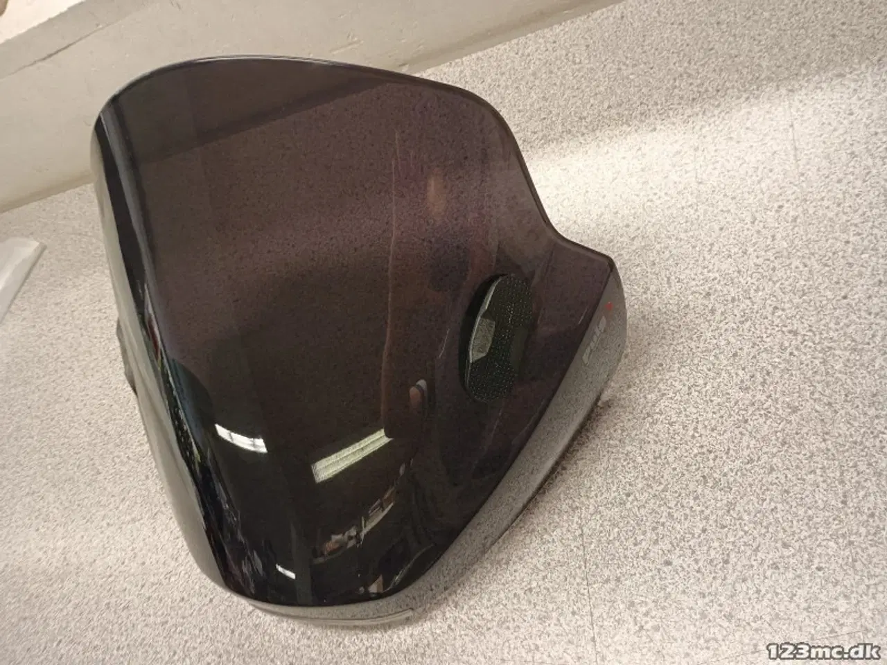 Billede 2 - PUIG VINDSKÆRM TREND 5022F Mørk røg