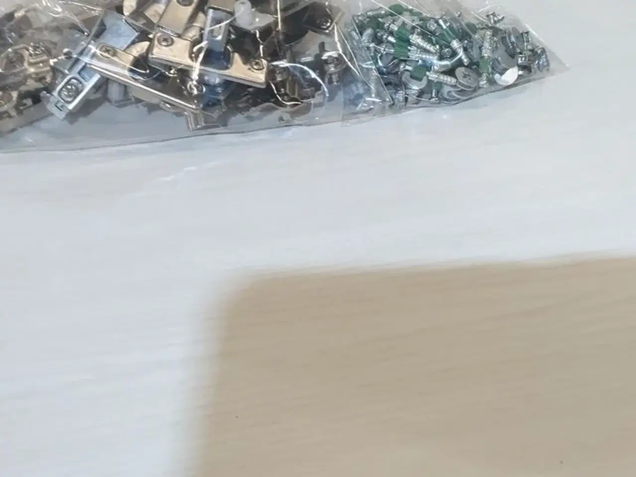 Billede 7 - 4 stk. usamlet højskabe H: 195,2 x B: 50 x D: 34,0 med låge og 16 hylder