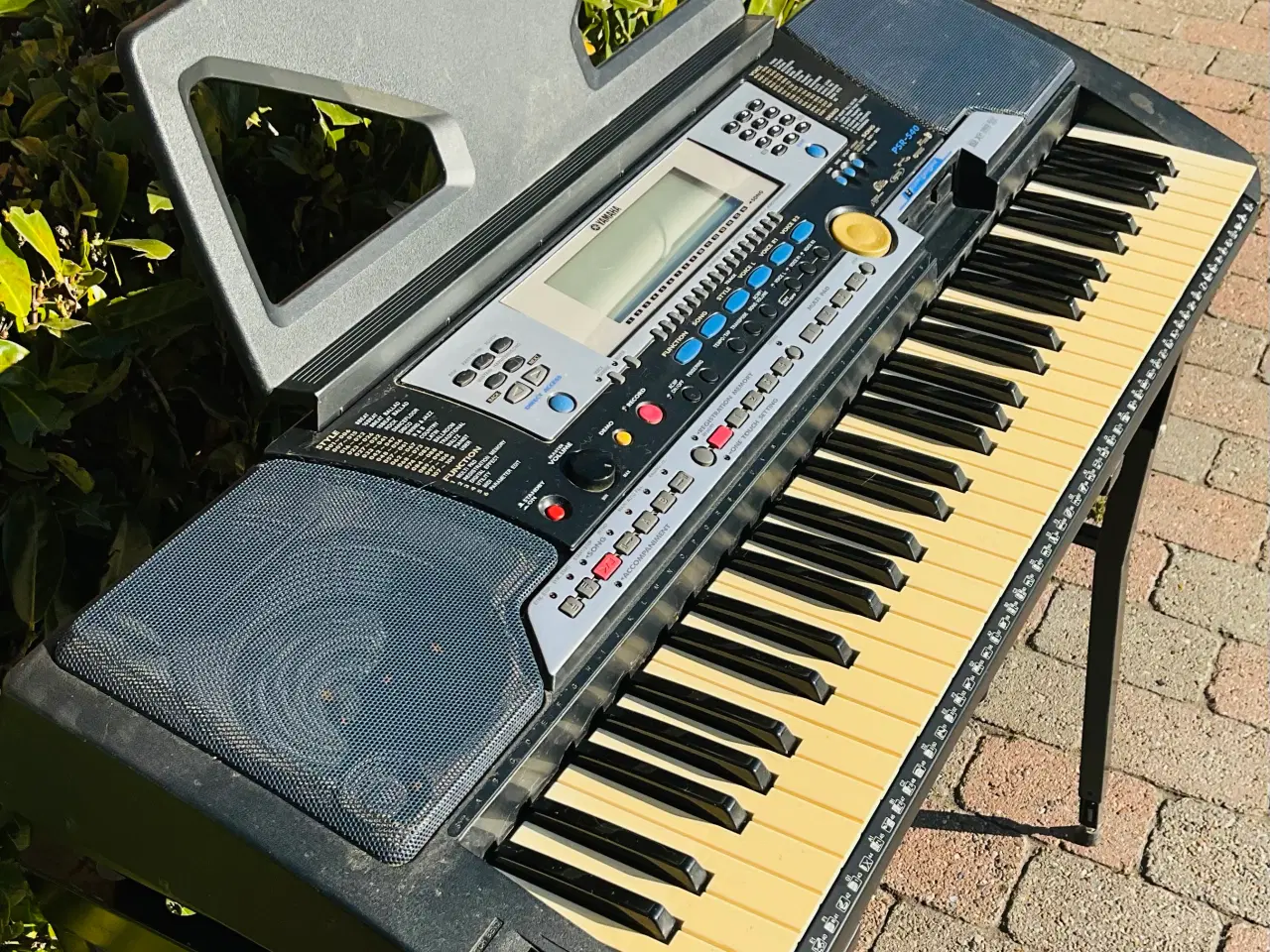 Billede 1 - Keyboard Yamaha psr 540 sælges