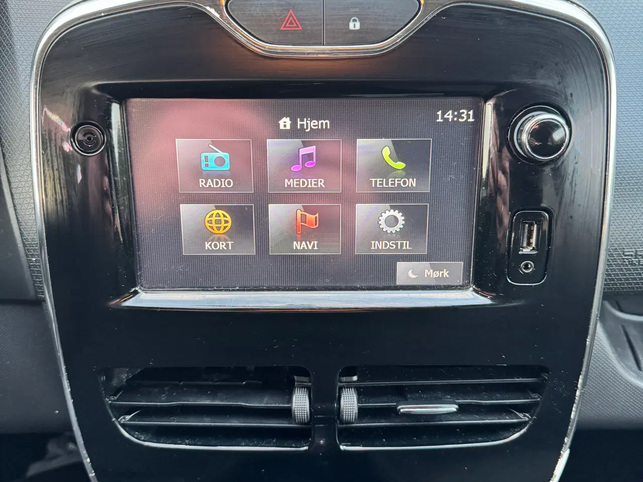 Billede 6 - Nysynet RENAULT Clio 2015 27KM/L