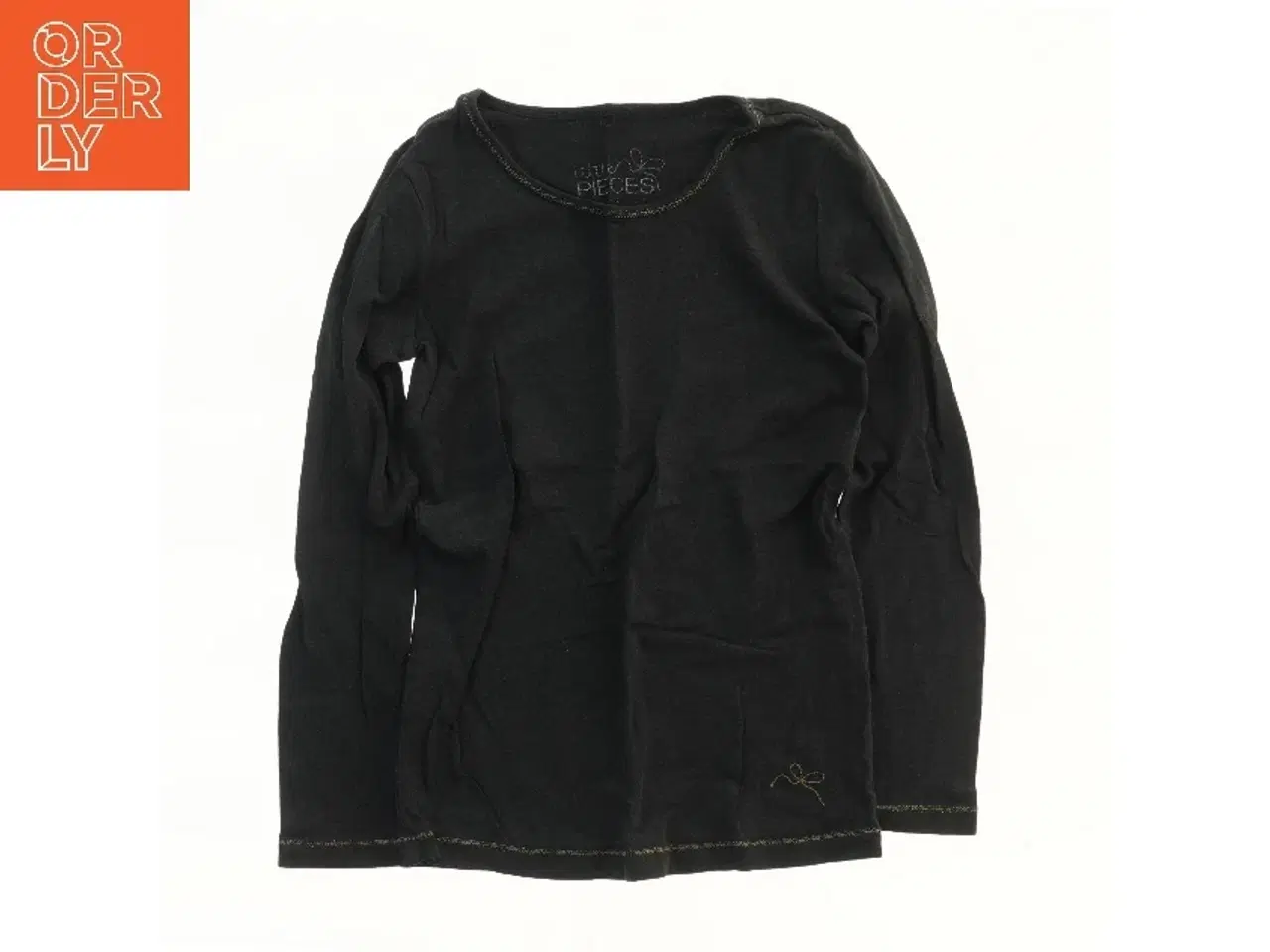 Billede 1 - Langærmet bluse fra Pieces (str. 134)