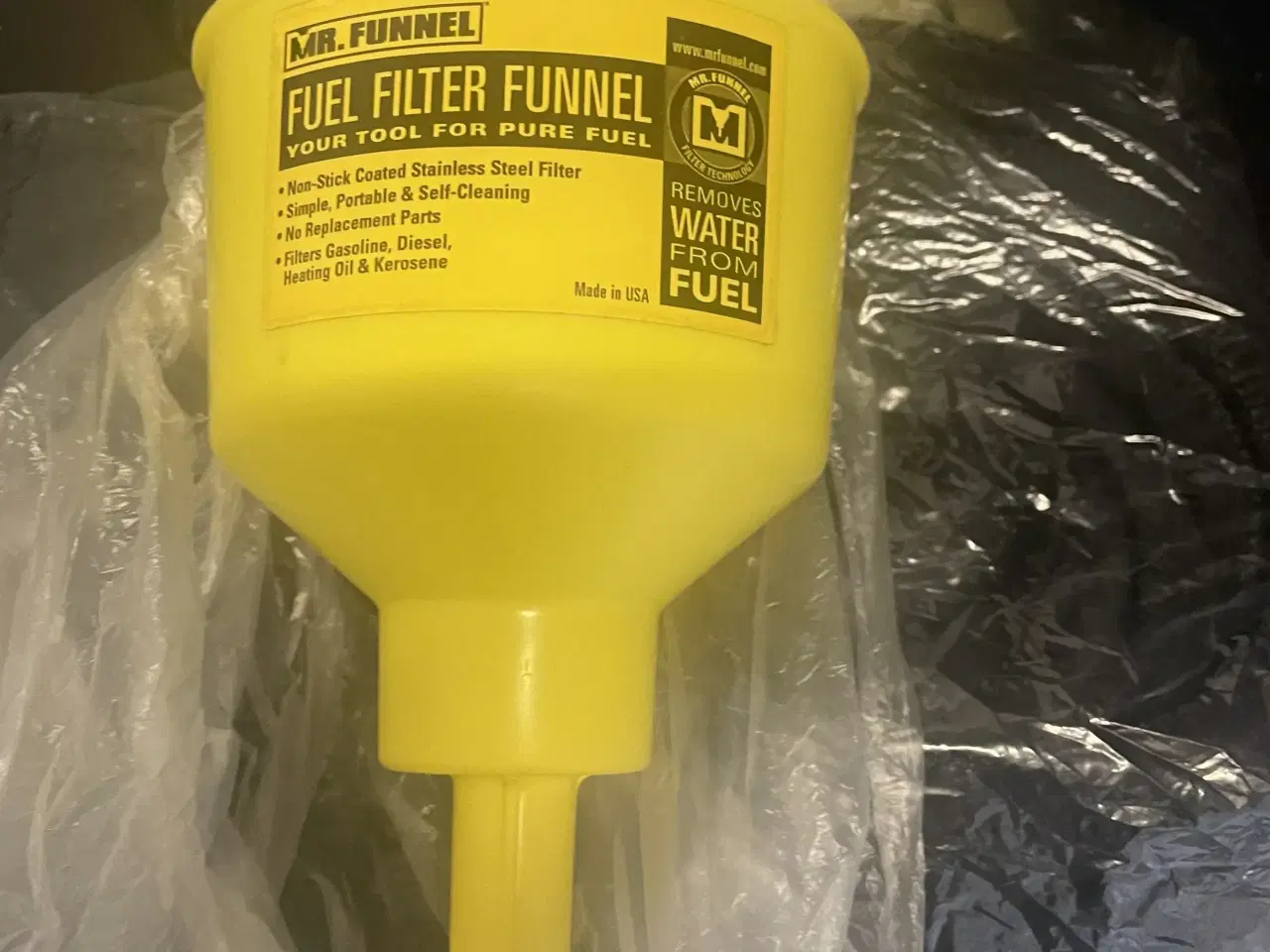 Billede 1 - Tragt med indbygget snavs- og vandfilter 