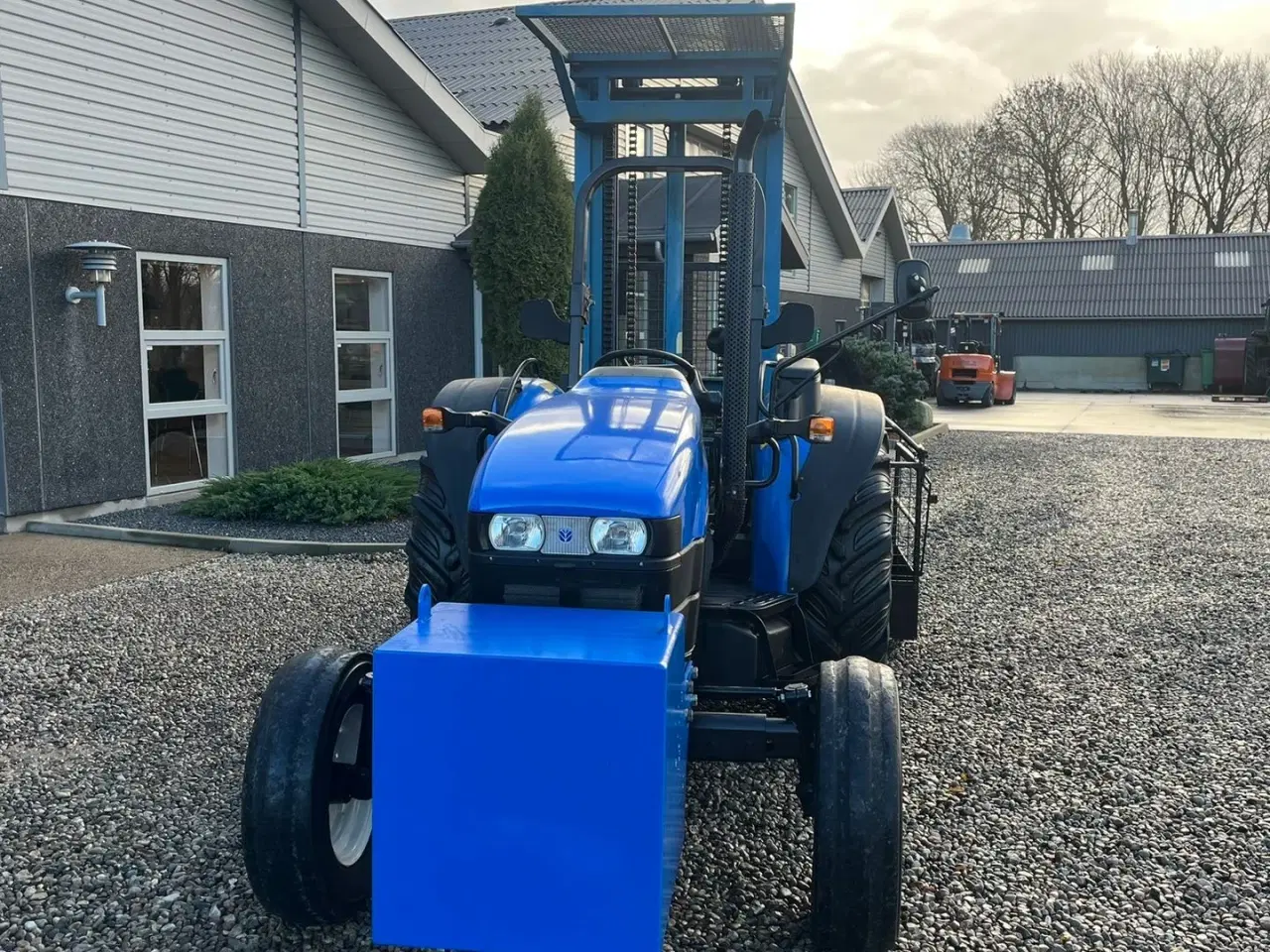 Billede 9 - New Holland TN55D Med Byggelift