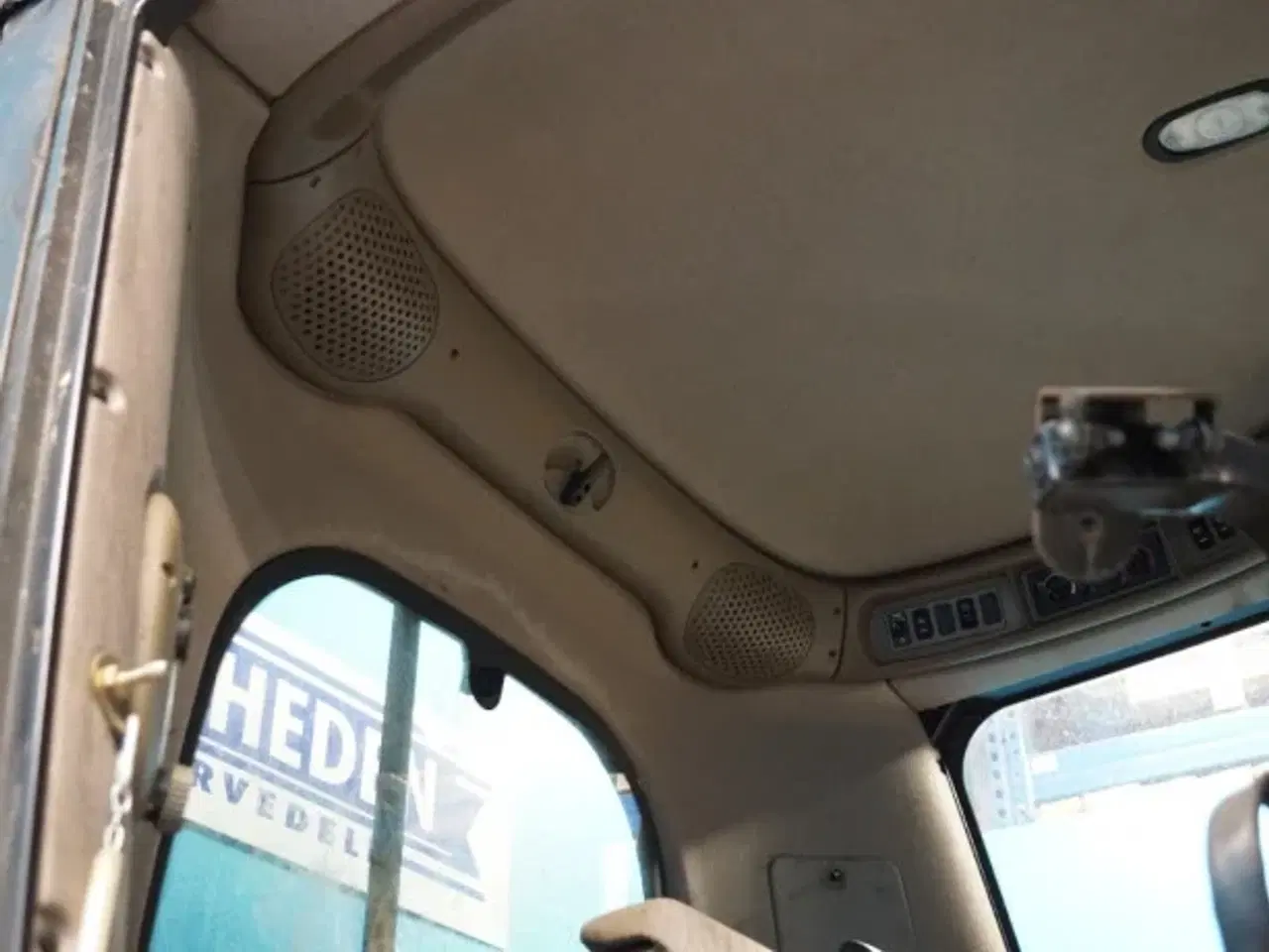 Billede 10 - Case 8010 Kabine