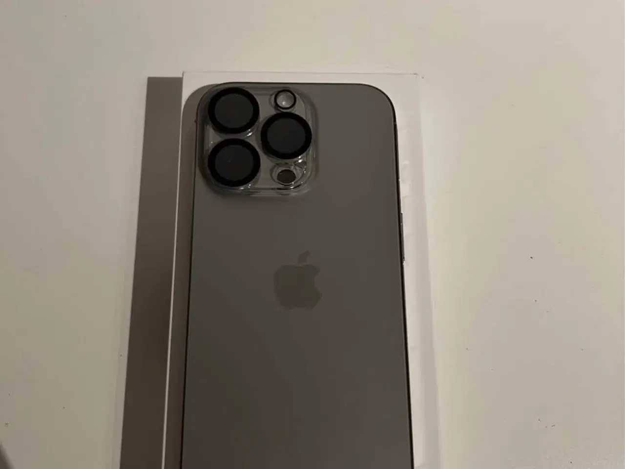 Billede 3 - iPhone 16 pro 256gb (Titanium)