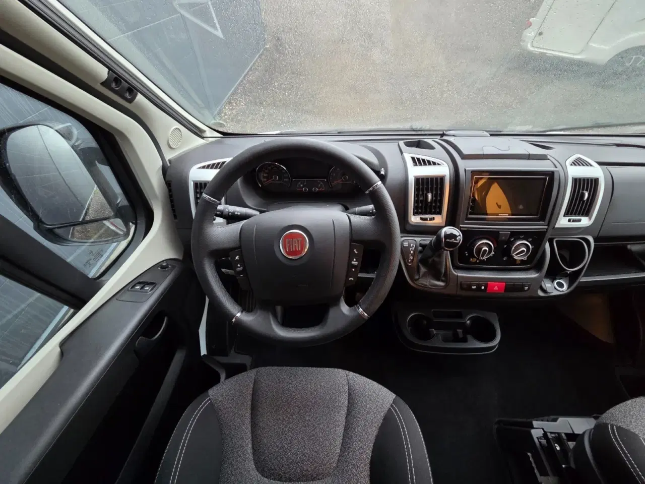 Billede 5 - Sunlight V66 2,2 JTD 140 aut.