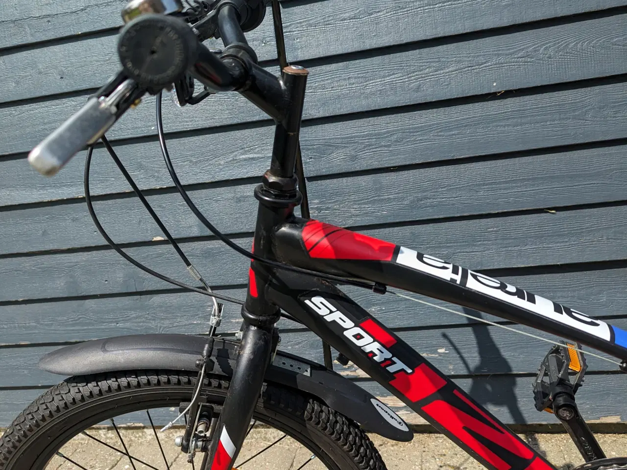 Billede 3 - Juniorcykel 20" DINO sort/rød 6-gear