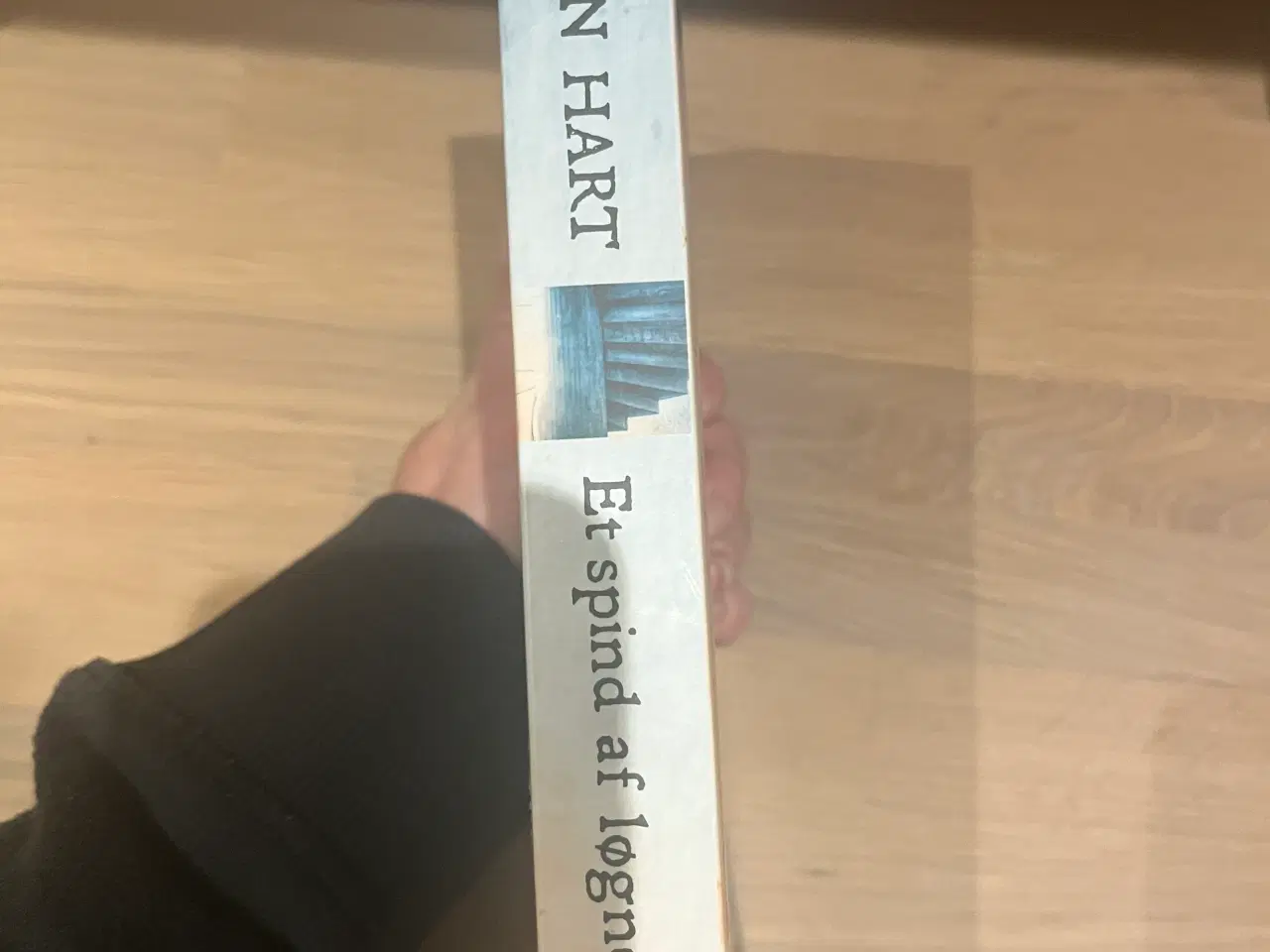 Billede 3 - John Hart - Et spind af løgne