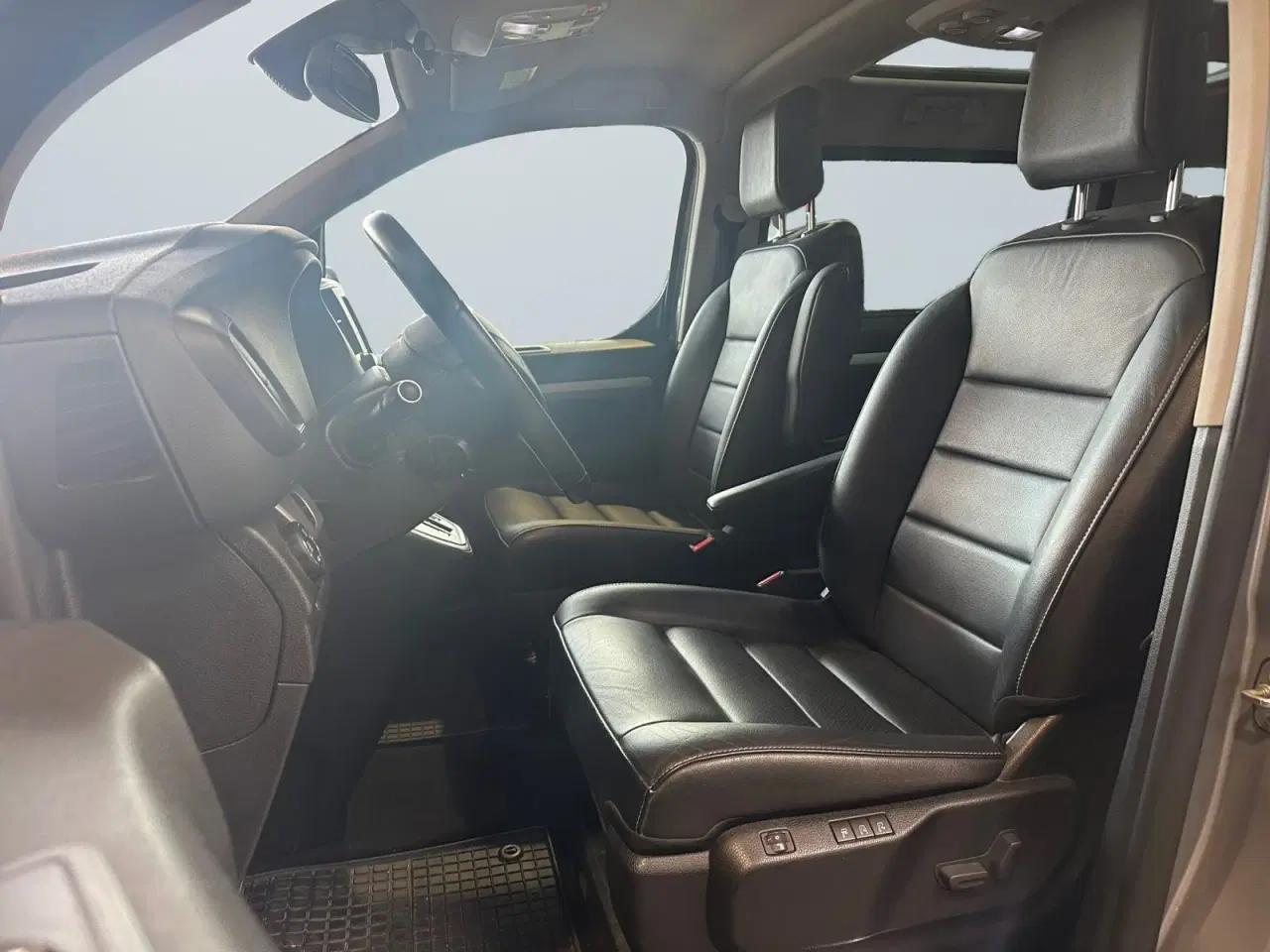 Billede 10 - Peugeot e-Traveller 75 L3 VIP