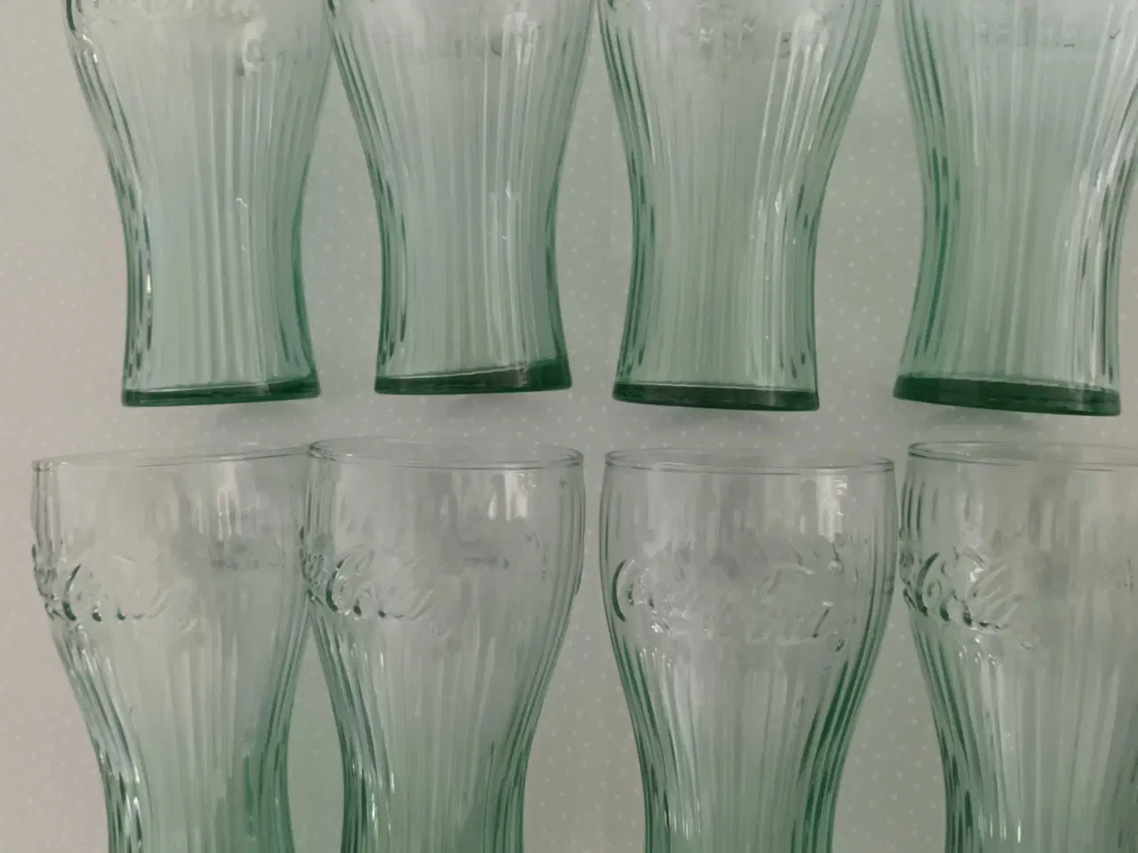 Billede 1 - 8 grønne Coca-Cola glas 30 cl, lodrette striber 