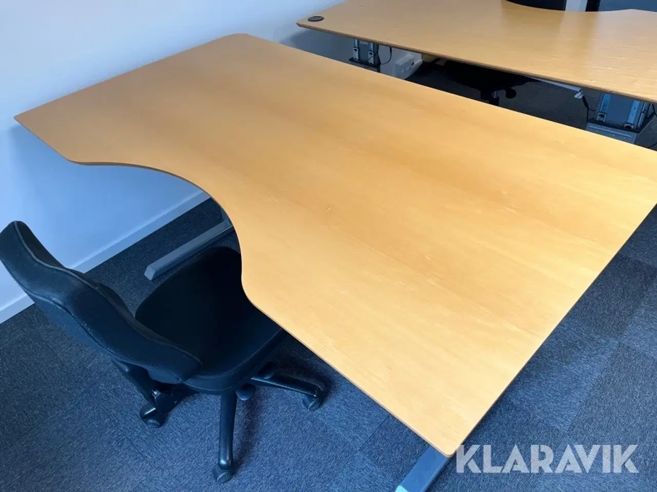 Billede 3 - Skriveborde med stole 4 styk