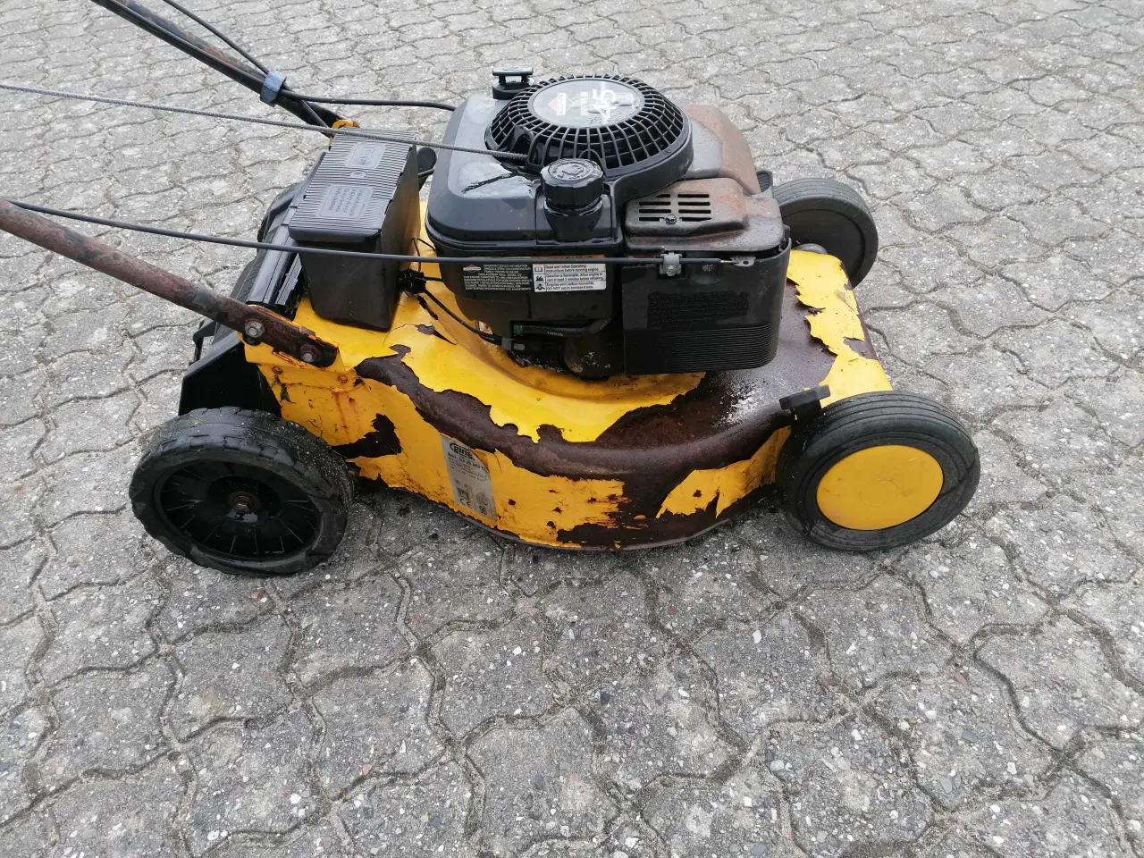 Billede 2 - 46 cm Ginge med Træk B&S Motor 