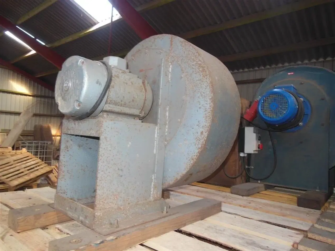 Billede 4 - - - - 3 hk, 1 stk. tilbage