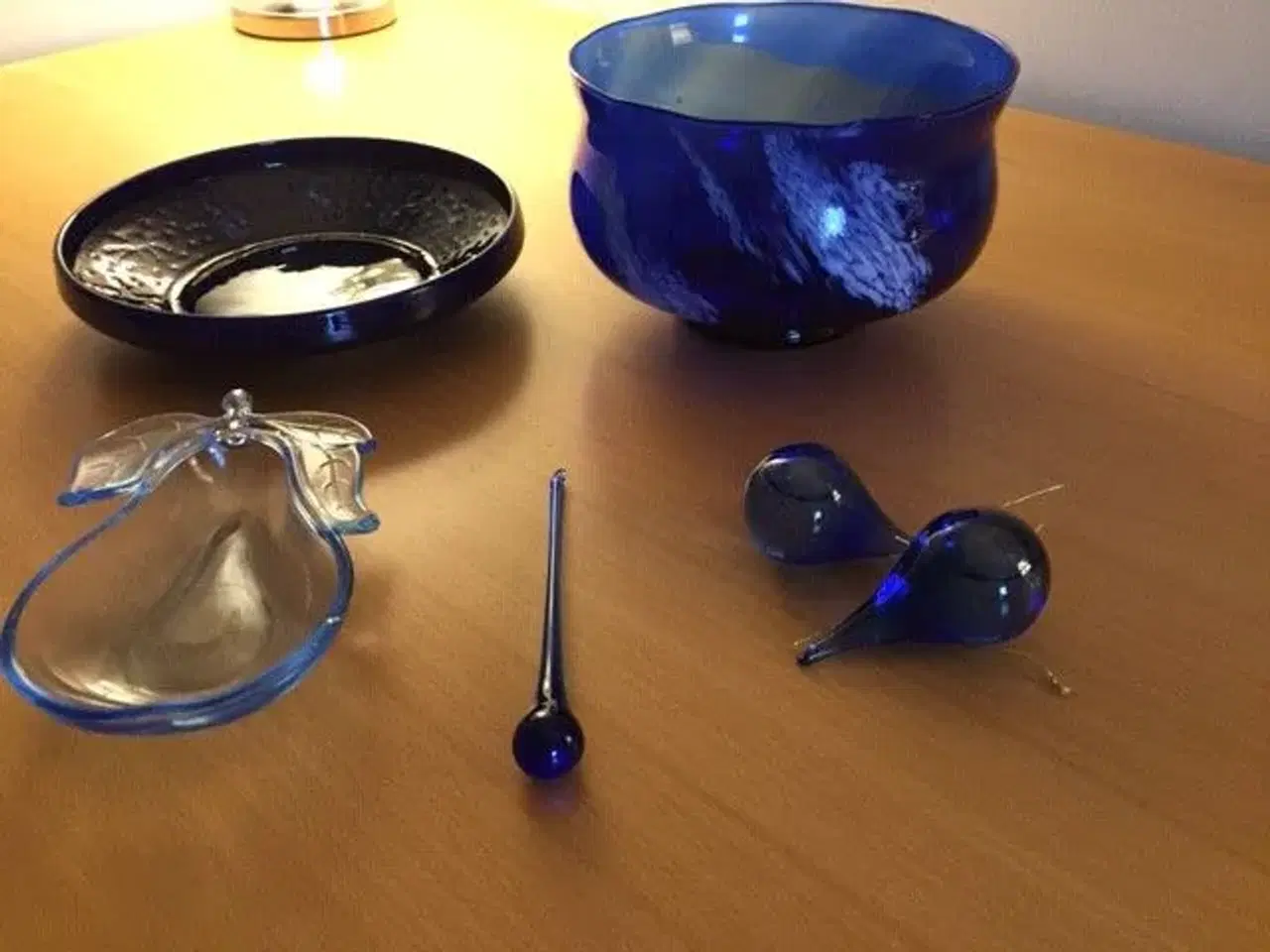 Billede 2 - Blå bordfade, skåle i glas