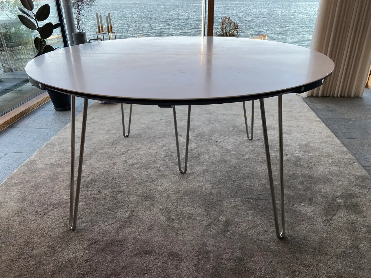 Billede 1 - GM6683 naver Spisebord med corian top