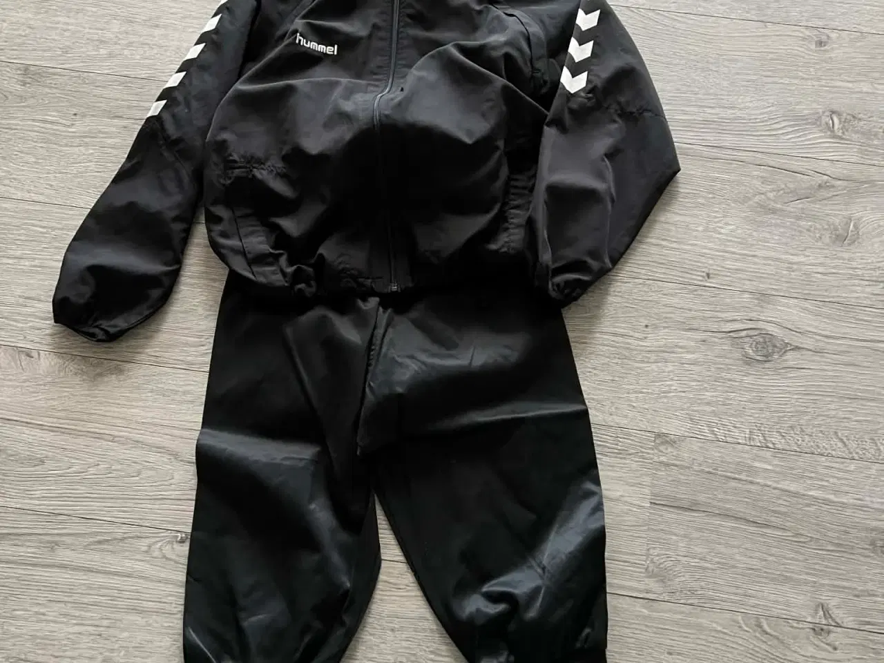 Billede 1 - Træningstøj til fodbold