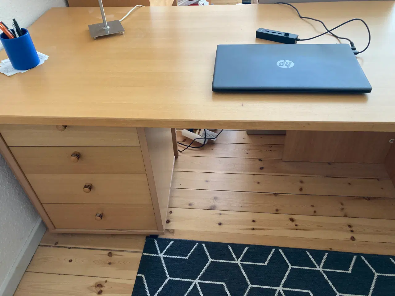 Billede 1 - Arbejdsbord i bøgetræ