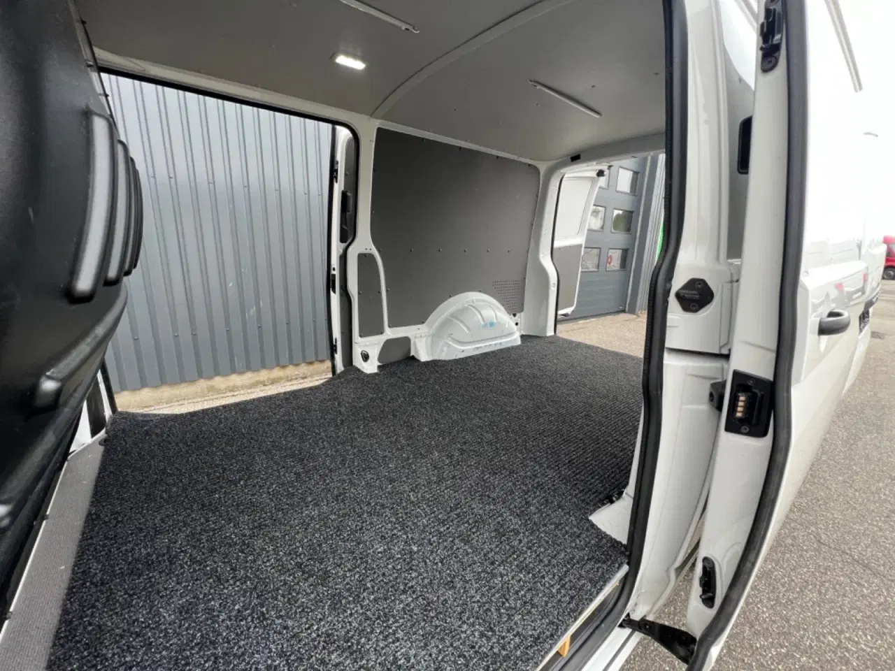 Billede 13 - VW Transporter 2,0 TDi 150 Kassevogn DSG lang