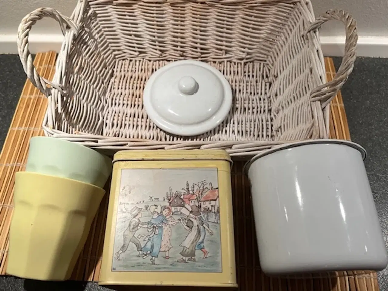 Billede 11 - Charmerende Retro-sæt til køkkenet & te-elskeren