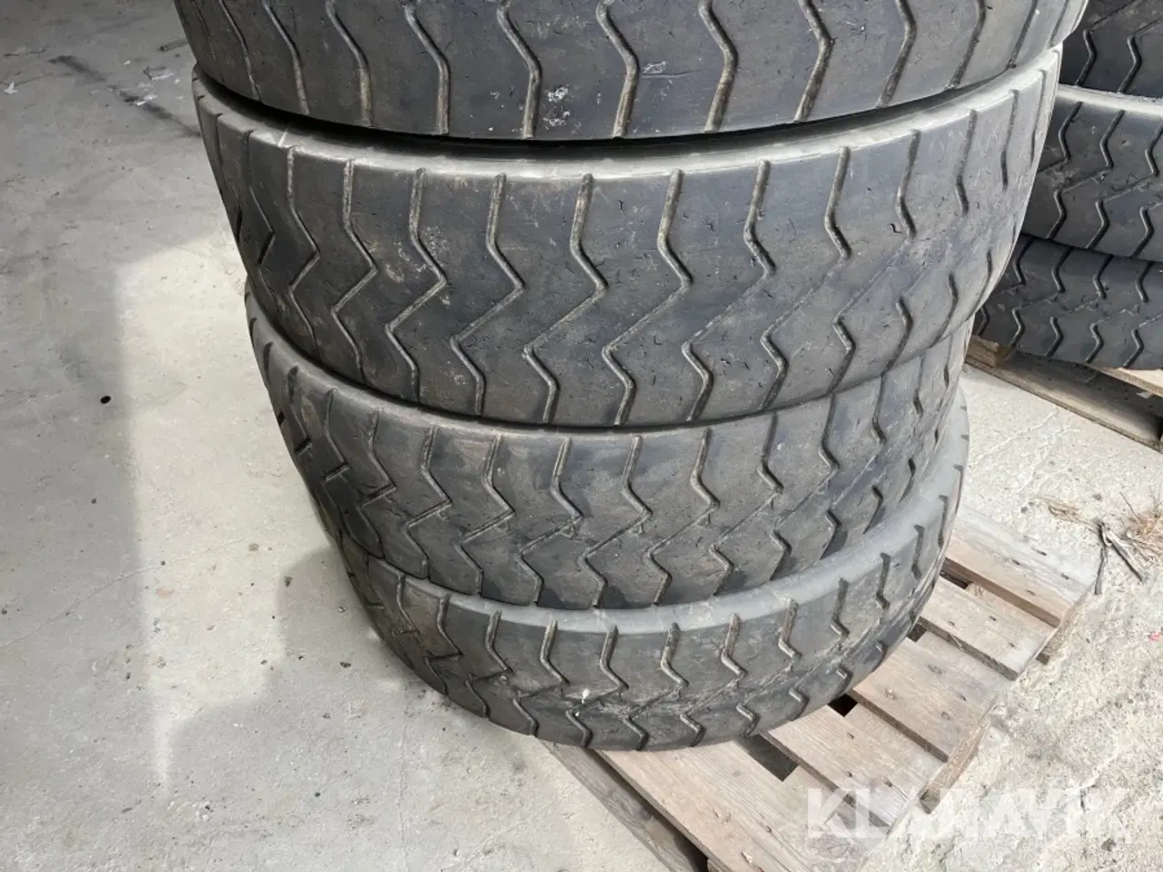 Billede 3 - Dæk Matador 315/80 R22,5
