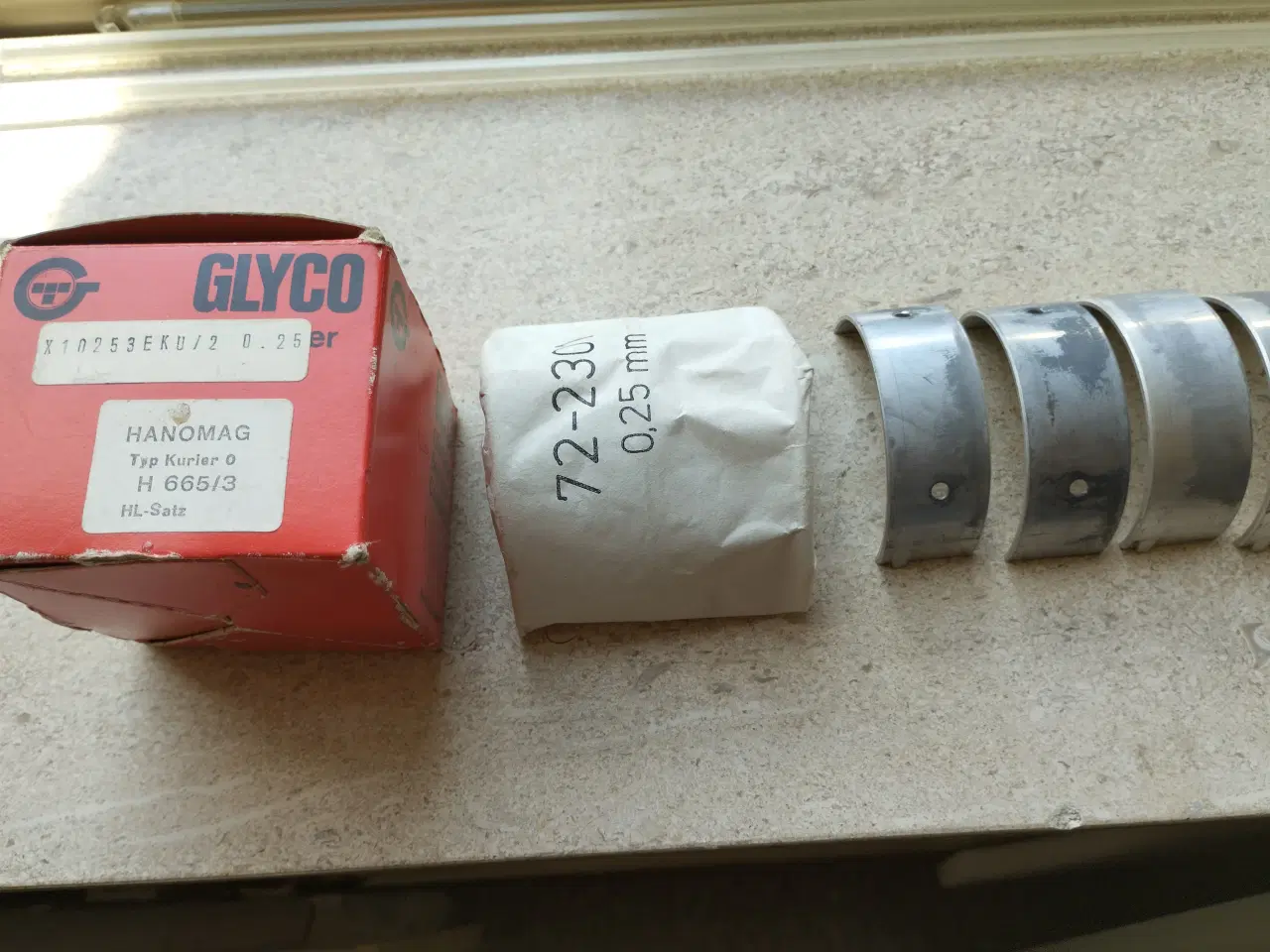 Billede 2 - Lejer til krumtap og kilerem til ( Hanomag) se %)