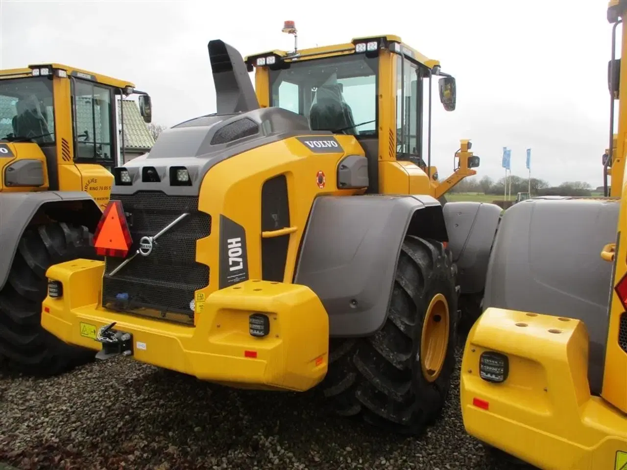 Billede 22 - Volvo L 70 H H2 BEMÆRK MED GARANTI FRA VOLVO FREM TIL DEN 18.6.2026. AGRICULTURE DK-maskine med lang arm, Co-Pilot & med 750mm Michelin MEGA X BIB hjul.