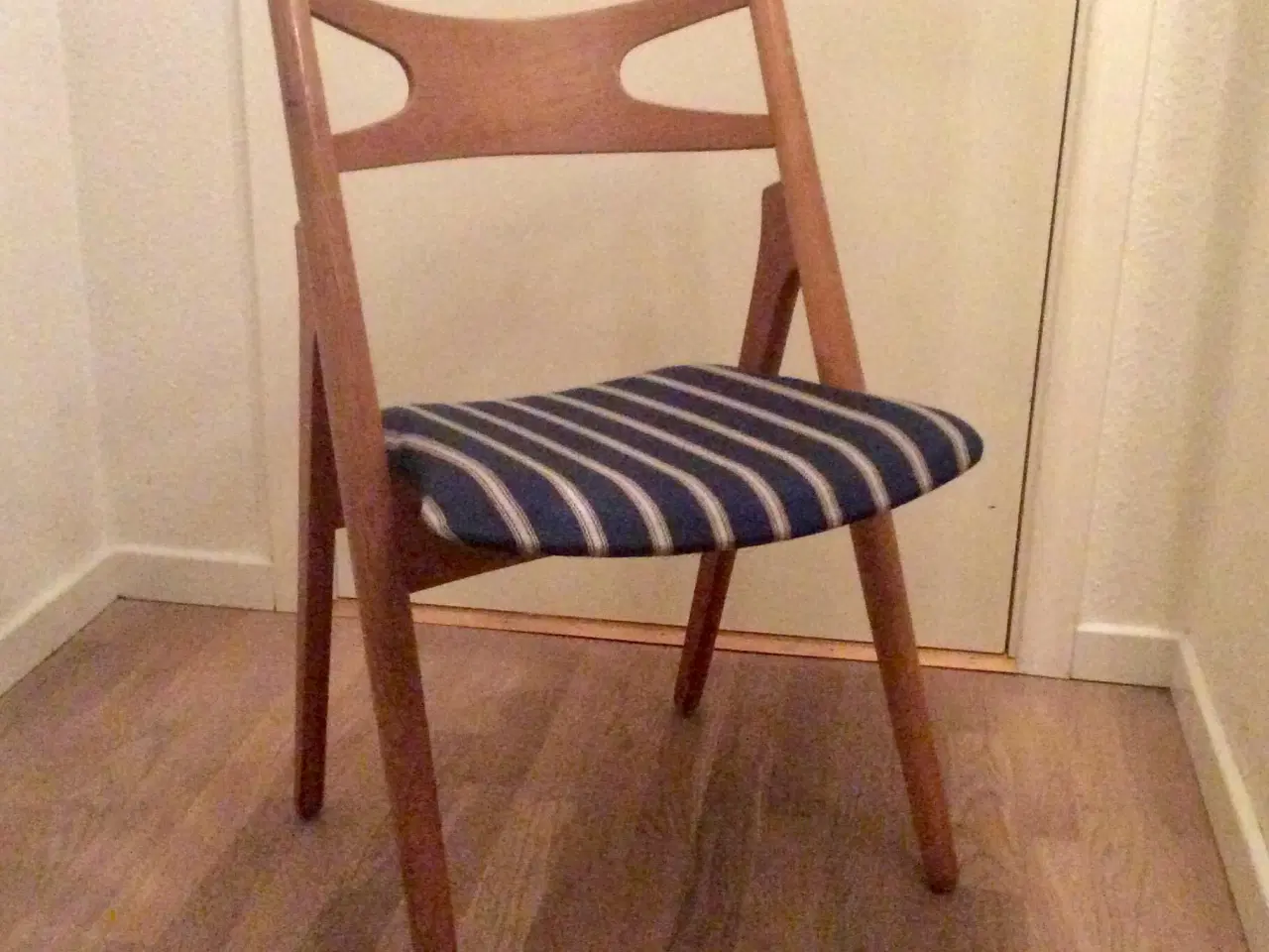 Billede 6 - Særdeles velholdt spisestuesæt Hans J. Wegner