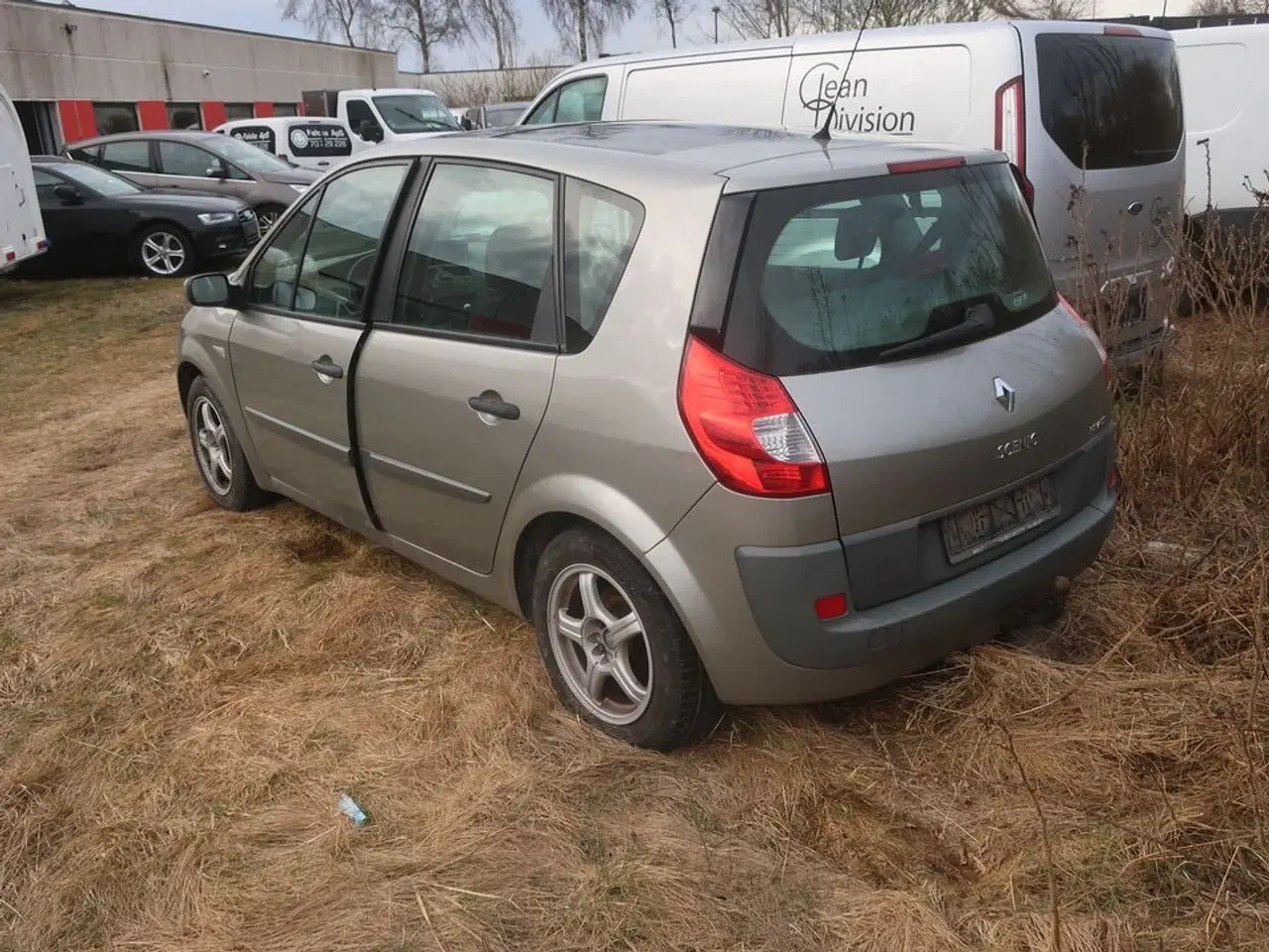 Billede 4 - Personbil RENAULT SCENIC 2.0 16V (MOMSFRI)