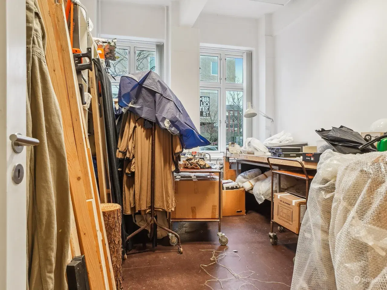 Billede 9 - Lyst og højloftet kontor med central beliggenhed