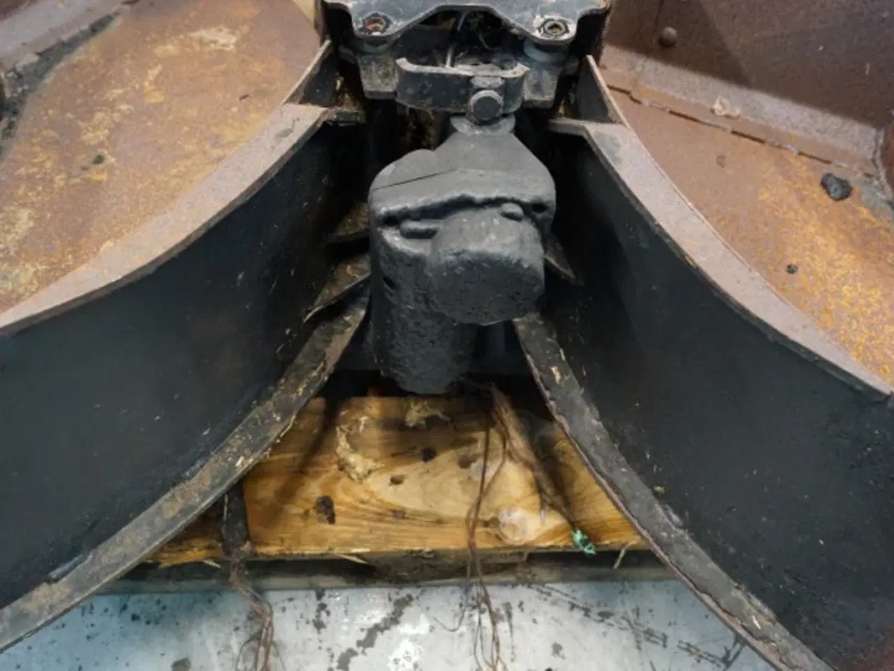 Billede 19 - New Holland CR 9090 Avnespreder 87723589