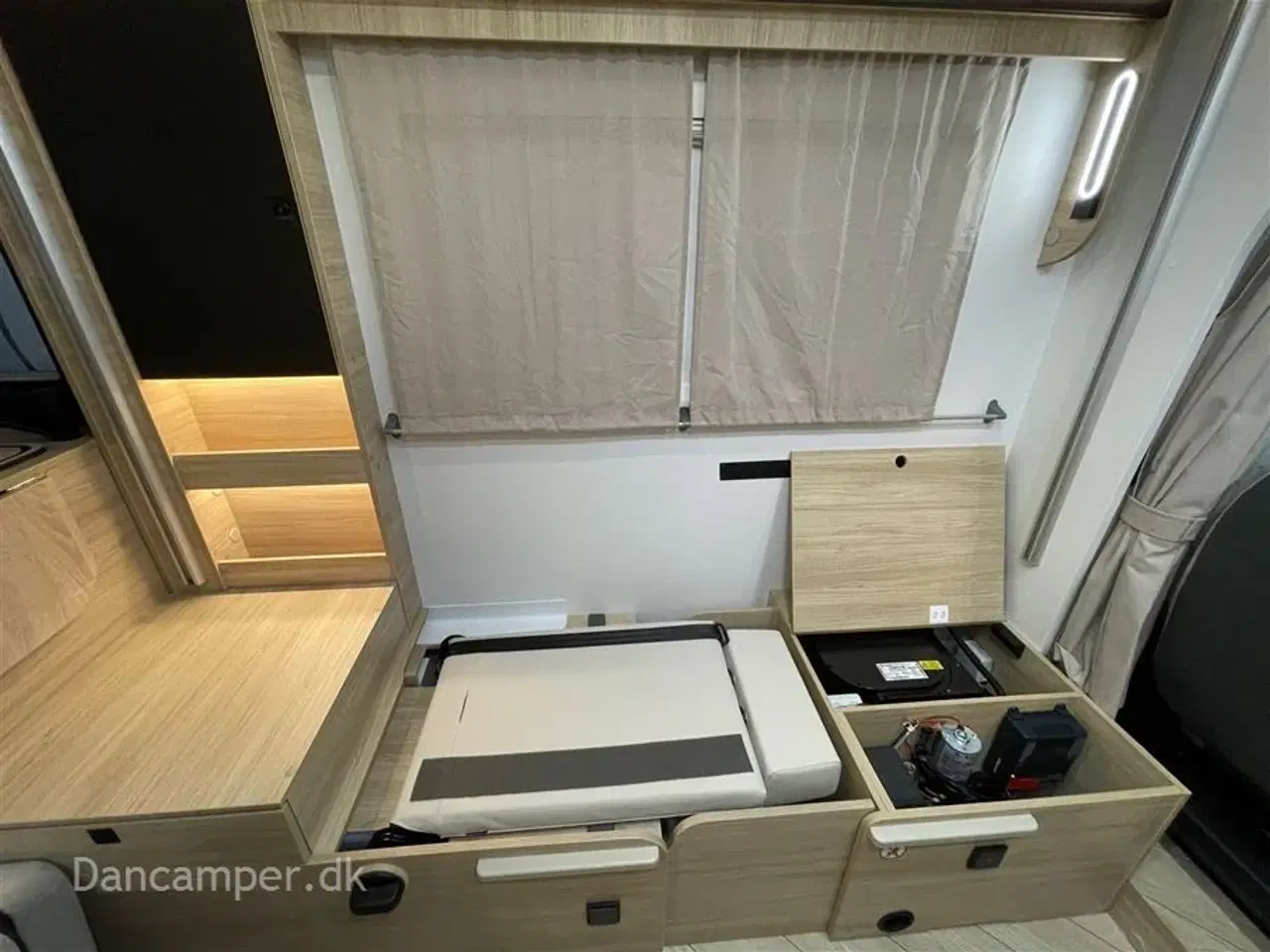 Billede 21 - 2026 - Chausson 630 Titanium Line Ford Chausson 630 Titanium Line. 165 HK og 8-trins automat gear. Adaptiv fartpilot. Artic-pakke.