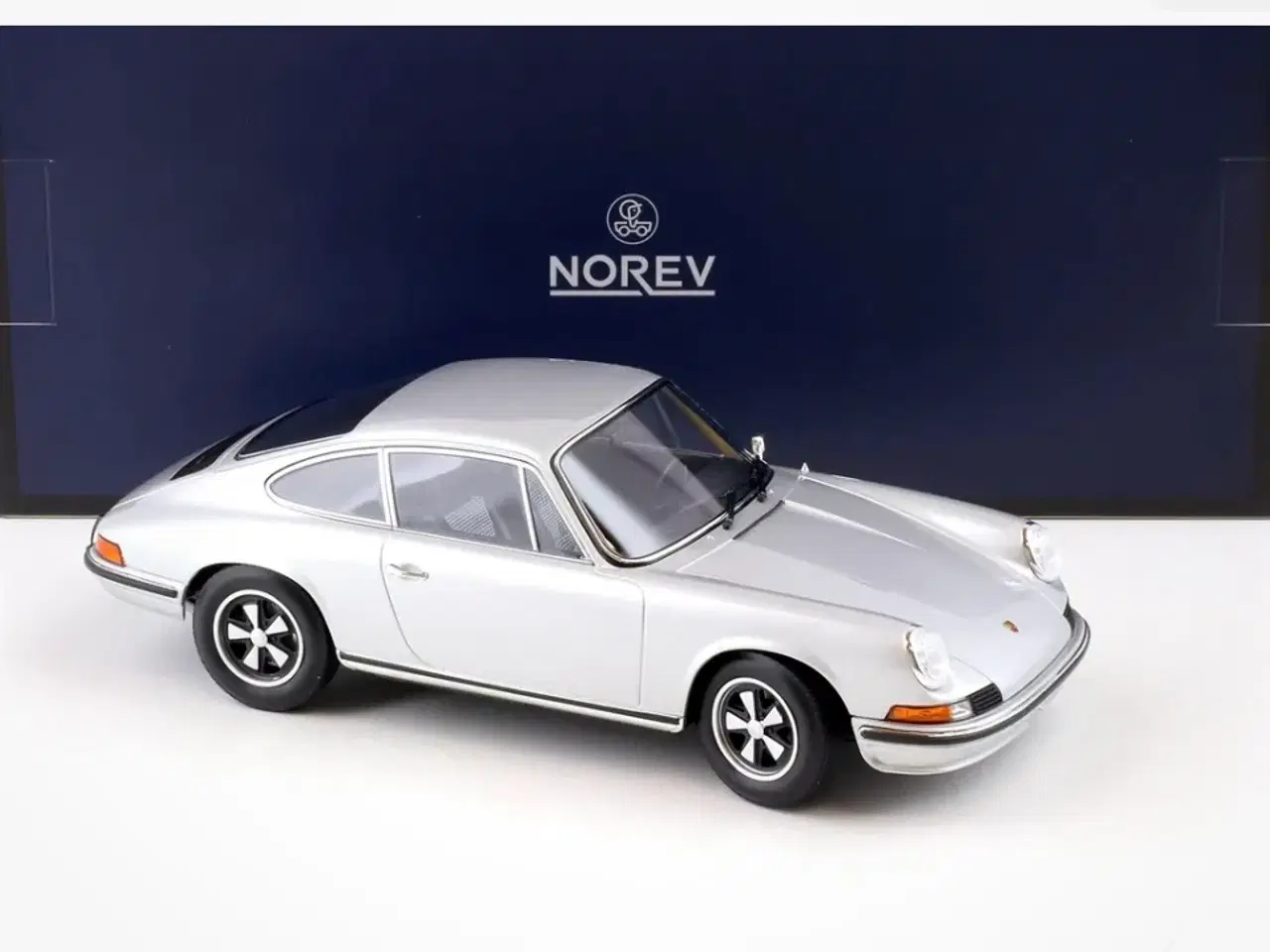 Billede 2 - 1:18 Porsche 911 S Coupe 1973