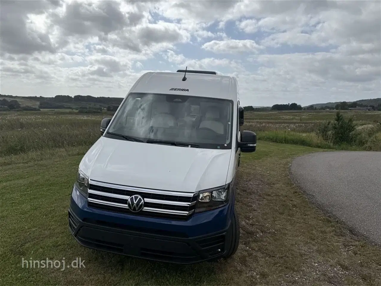 Billede 25 - 2025 - Eriba Car 600 Deep Ocean Blue Aut Eksklusiv Campervan med automatgear og træk fra Hinshøj Caravan.