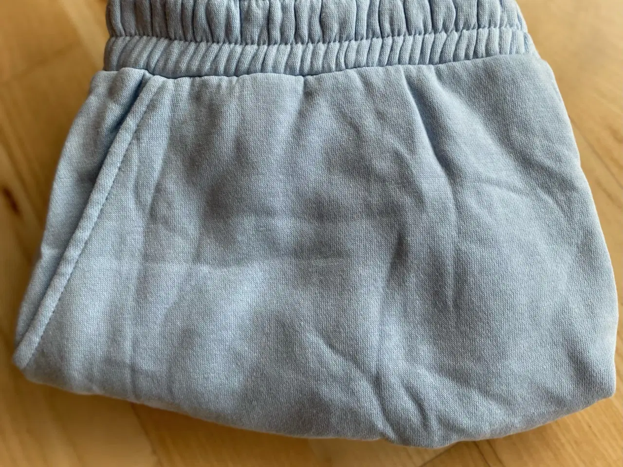 Billede 2 - Bershka shorts XL - næsten som nye