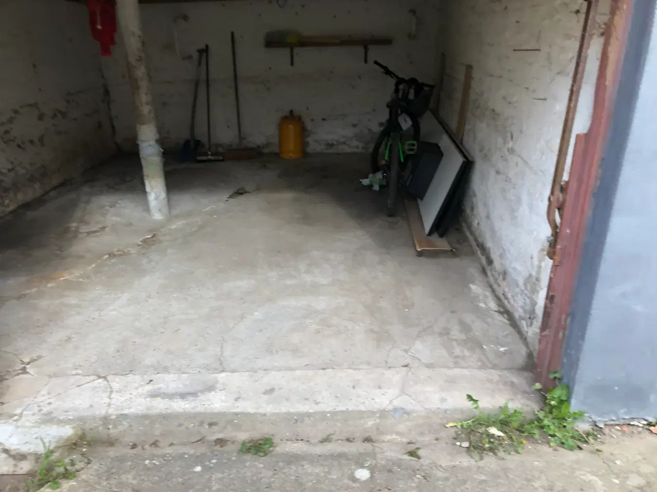 Billede 1 - Garage til opbevaring 