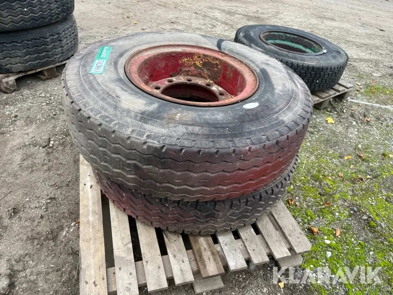 Billede 2 - Dæk Michelin Radial regroovable til lastbil 2 styk