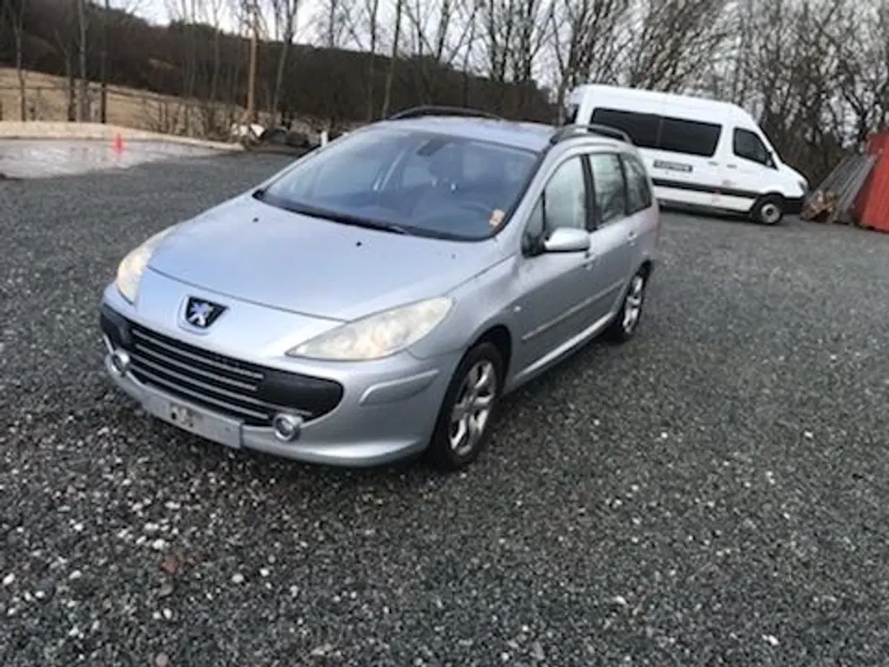 Billede 2 - Ny syn  Peugeot 307  1,6 I St. Car 2007  Km kun 21
