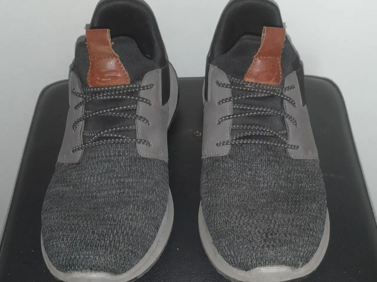 Billede 1 - Sketchers str. 41