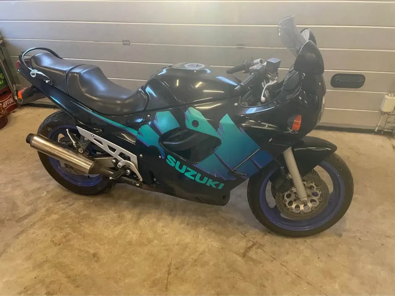 Billede 2 - Suzuki gsxf600 årgang 92