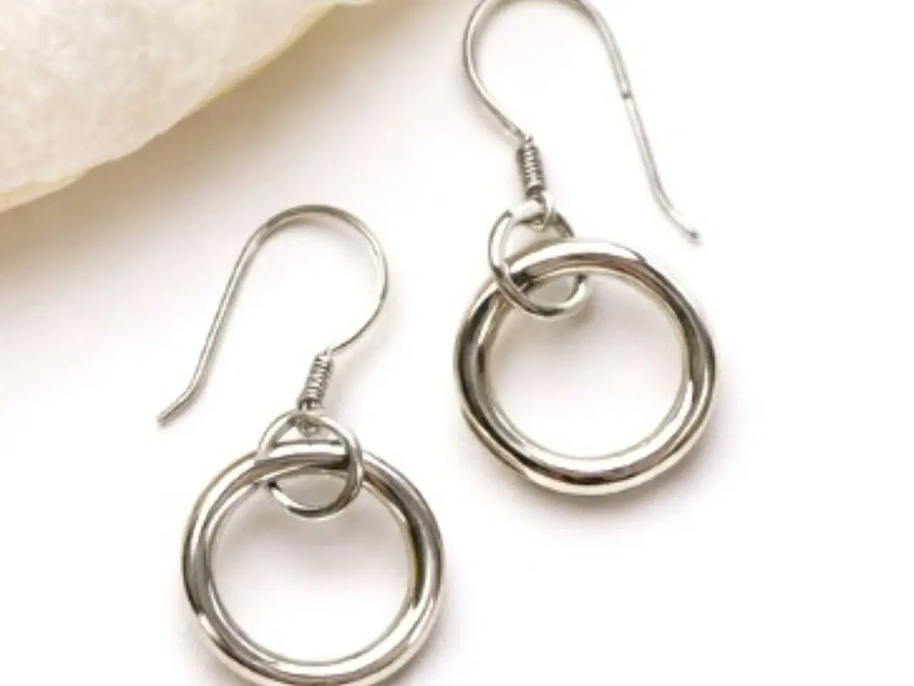 Billede 2 - Smukke håndlavede sølvøreringe