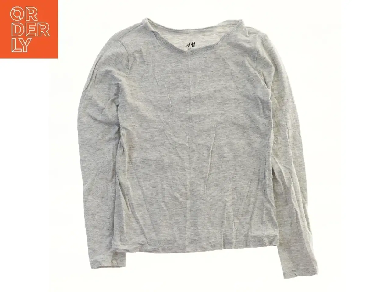 Billede 1 - Langærmet grå T-shirt fra H&M (str. 134)