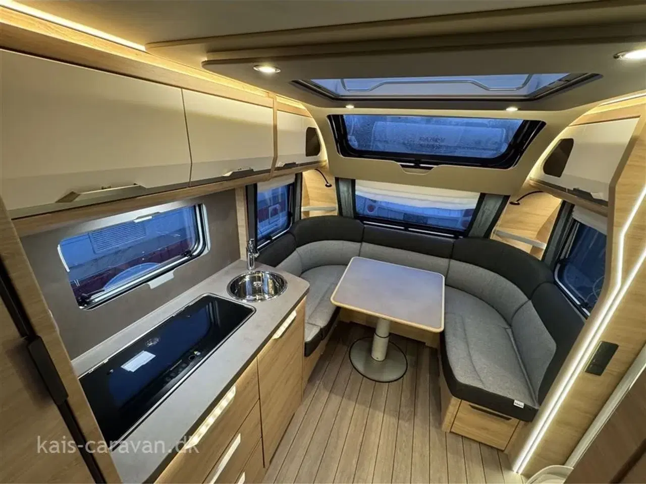 Billede 12 - 2024 - Knaus Südwind 540 UE   Centralvarme og vandbåren gulvvarme.