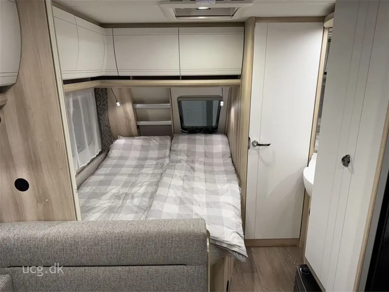 Billede 6 - 2025 - Hobby De Luxe 400 SFE   Prisen er inkl. klargøring, gastest, fugttest, syn og nummerplade.