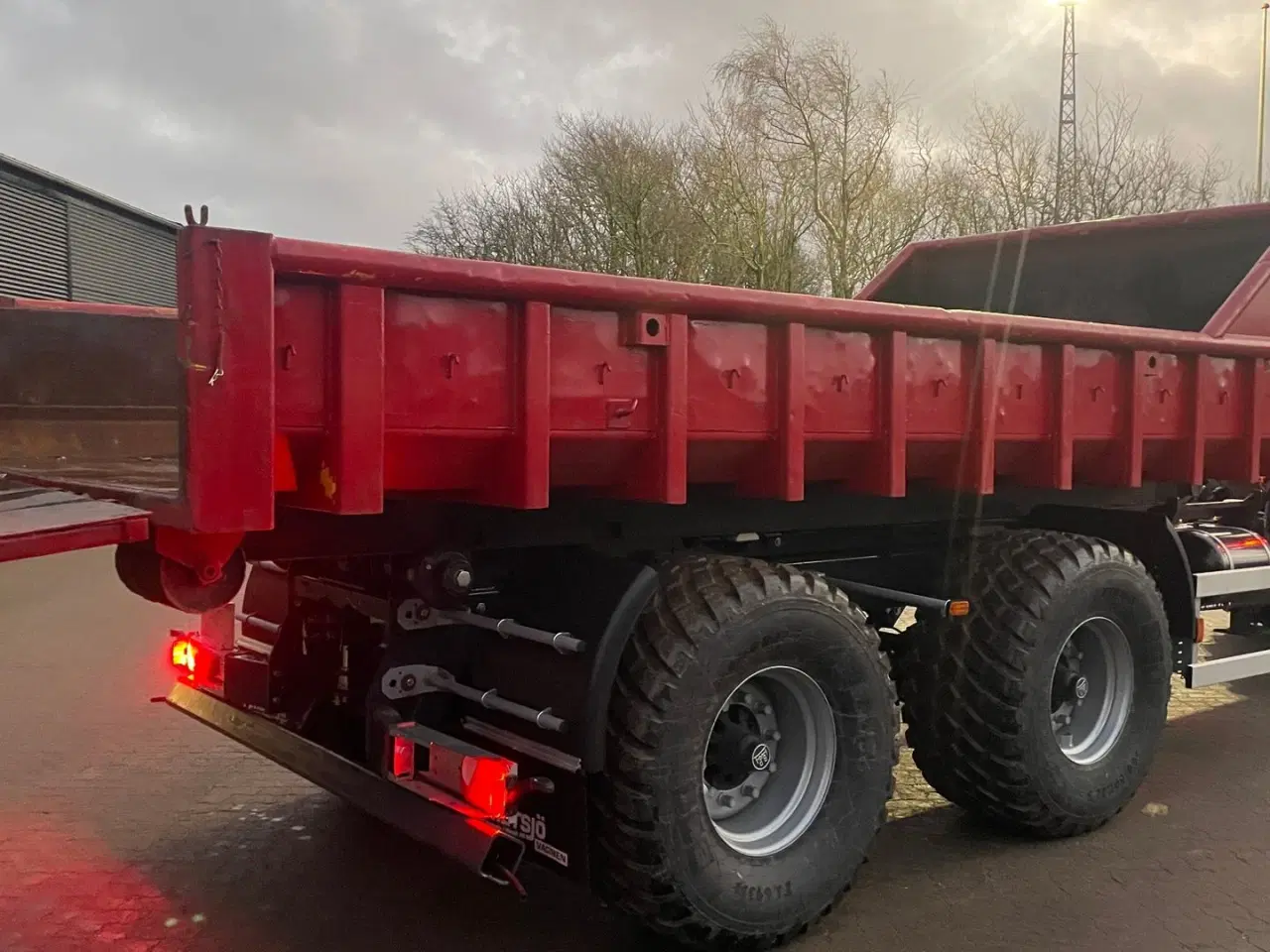 Billede 4 - - - - Entreprenør kasse m. Hydraulisk bagklap