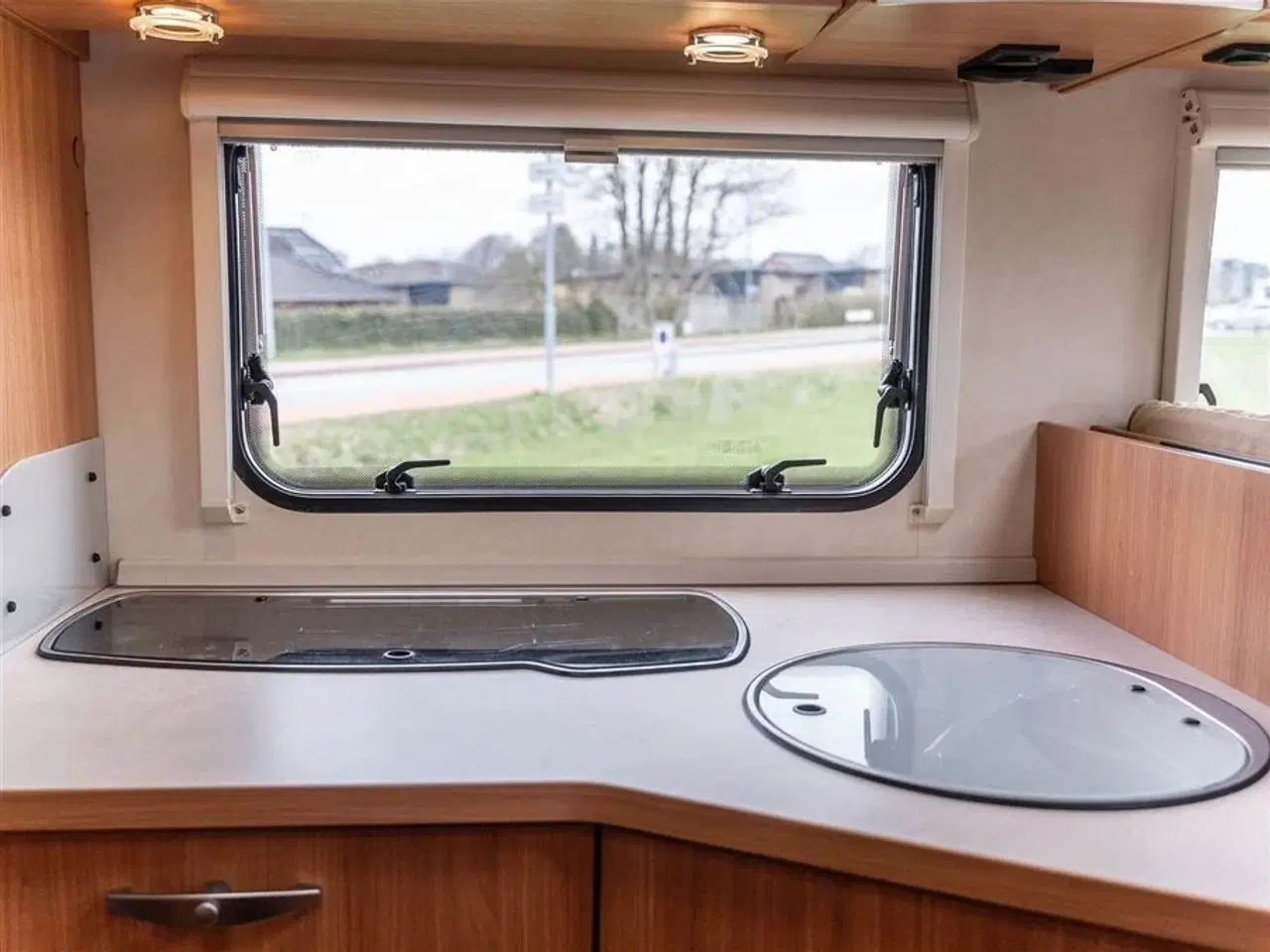 Billede 12 - 2012 - Knaus Sport 700 TI   Knaus 700 Sport – Veludstyret og klar til nye eventyr! Sælges til CVR