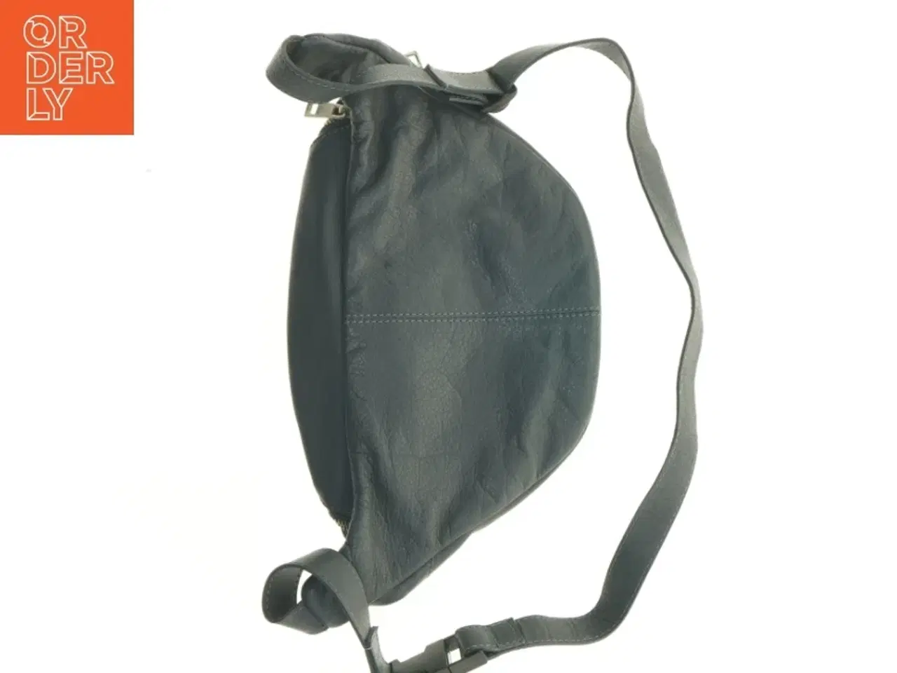 Billede 6 - Sort skuldertaske med nitter (str. 32 x 18 cm)