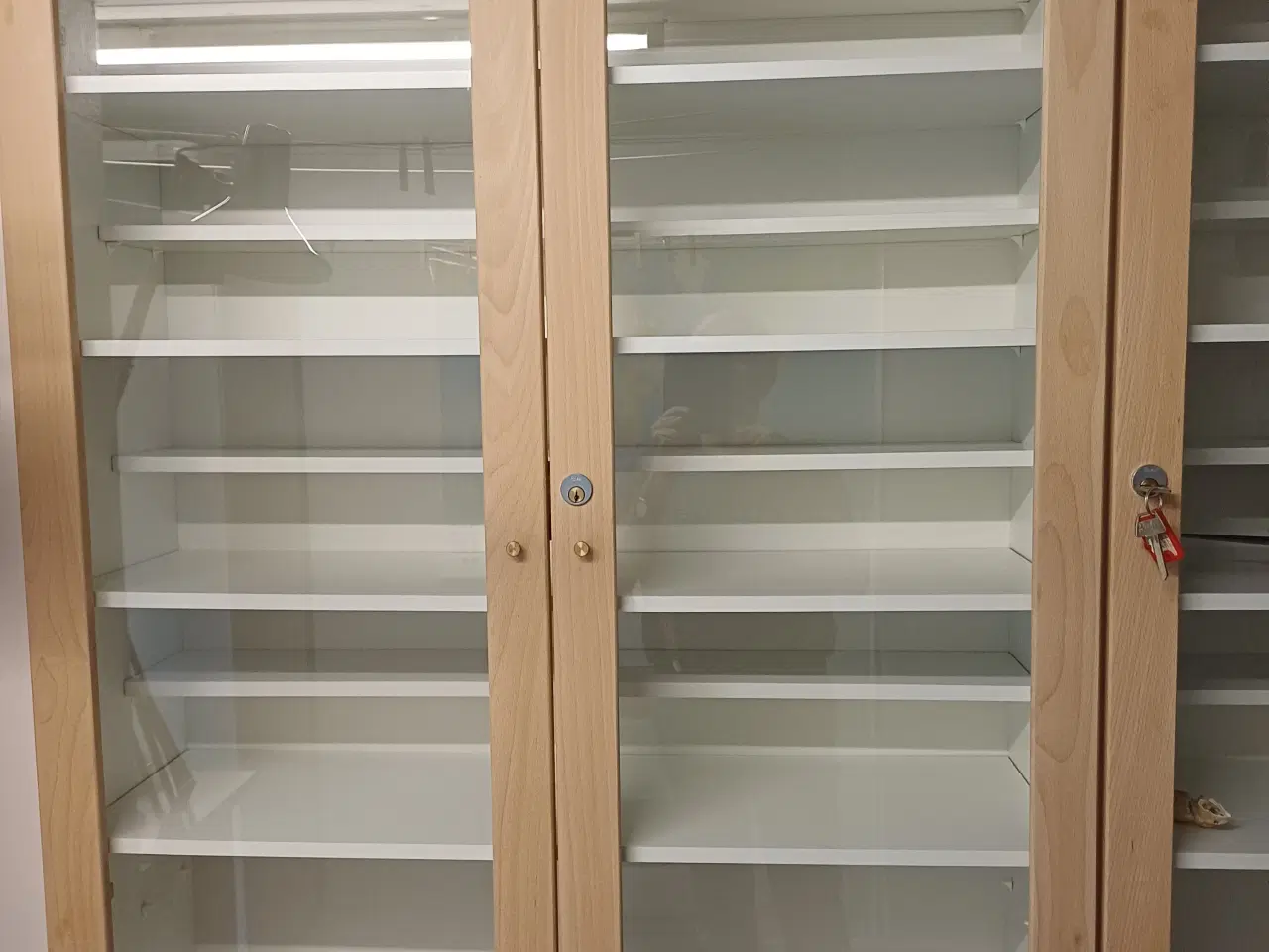 Billede 3 - Vitrine skabe