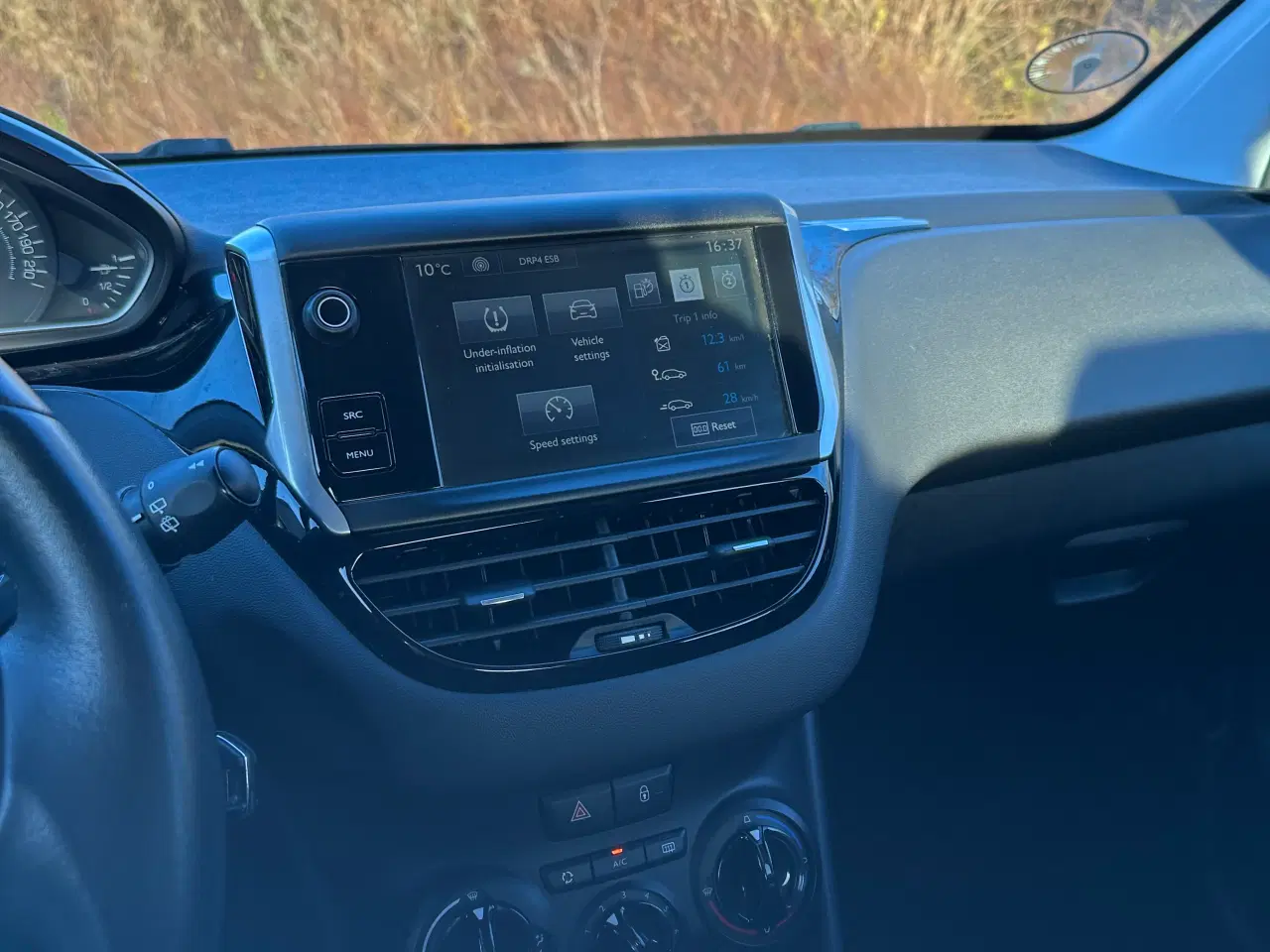 Billede 10 - Peugeot 208 nysynet + kun 113000 km!!