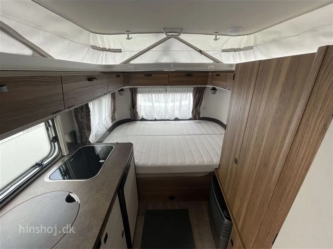 Billede 5 - 2023 - Eriba Touring 530 Legend   Super smart hævetagsvogn fra Hinshøj Caravan