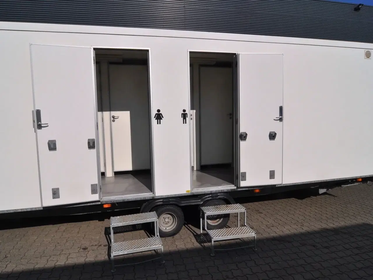 Billede 10 - Type 730: Herre-dame toiletvogn